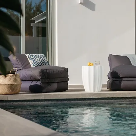 Nooma House Vila *