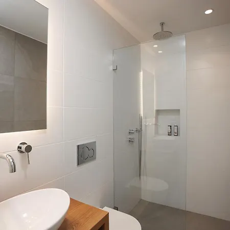 Nooma House Villa